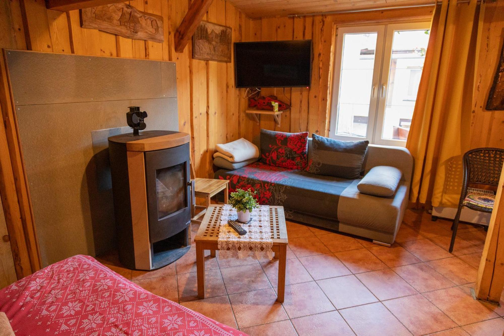 Dovolenkovy Dom Ela Pets Friendly Apartment Poprad Luaran gambar